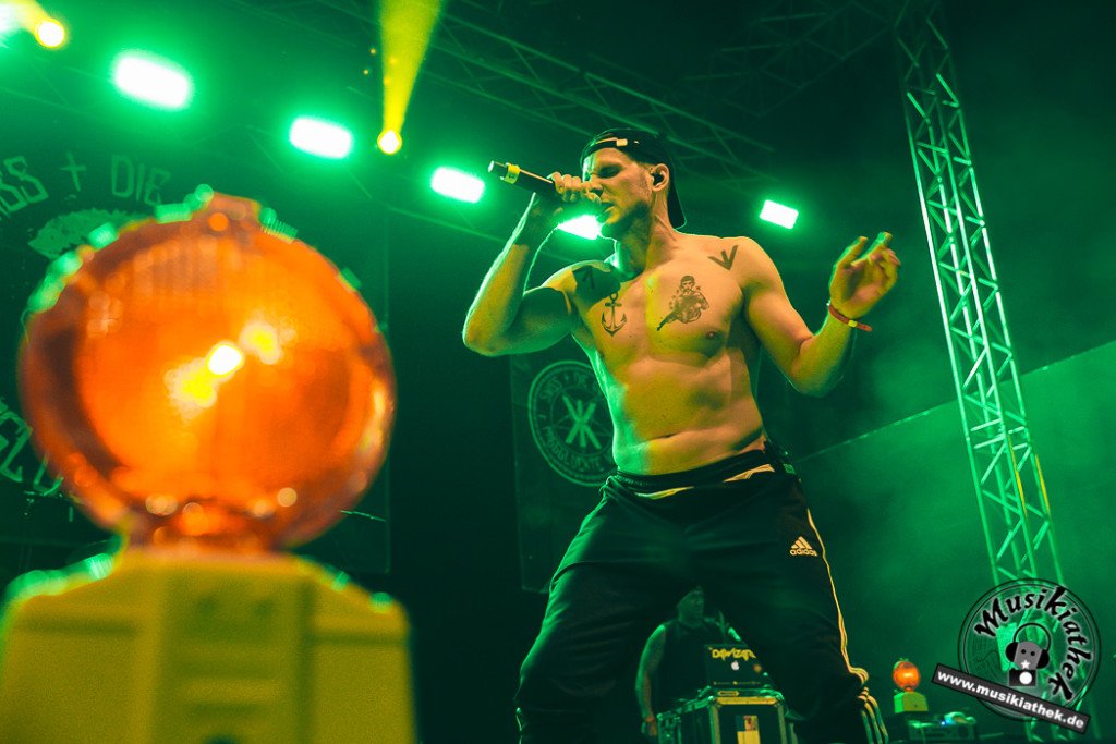 Impericon -Swiss + Die Andern--17