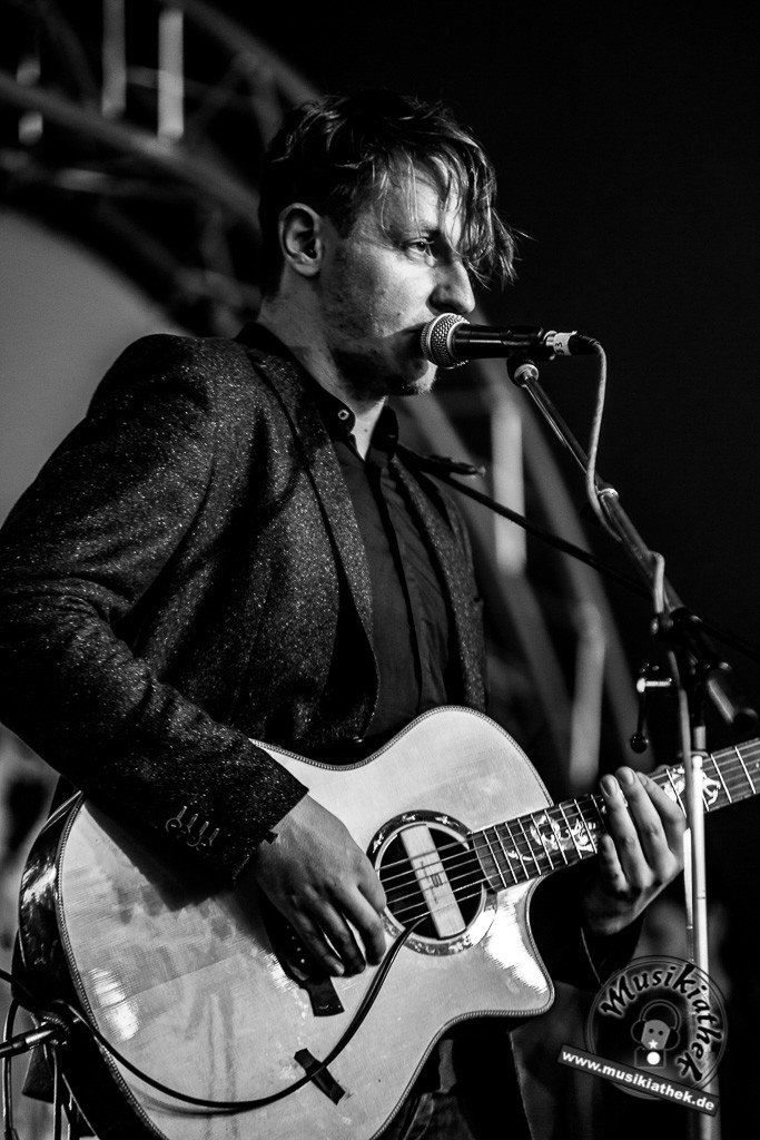 Bottle Next  by Wolf Nyström Musikiathek-9