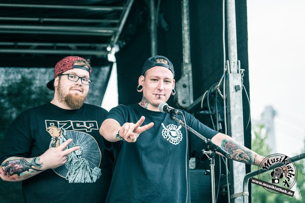 Breakdown Suicide by Sebastian Hitzel Musikiathek-10