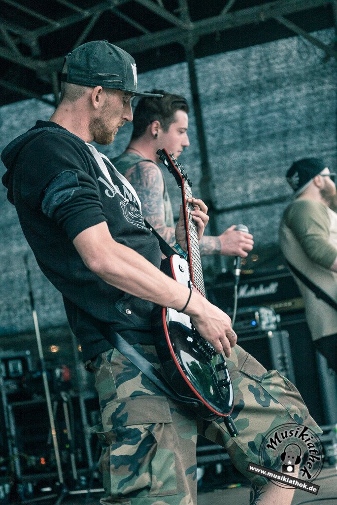 Breakdown Suicide by Sebastian Hitzel Musikiathek-23