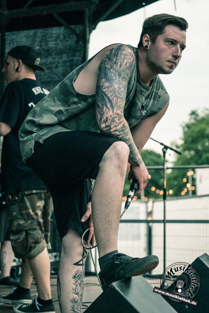 Breakdown Suicide by Sebastian Hitzel Musikiathek-24