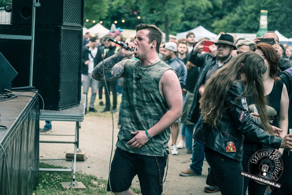 Breakdown Suicide by Sebastian Hitzel Musikiathek-27