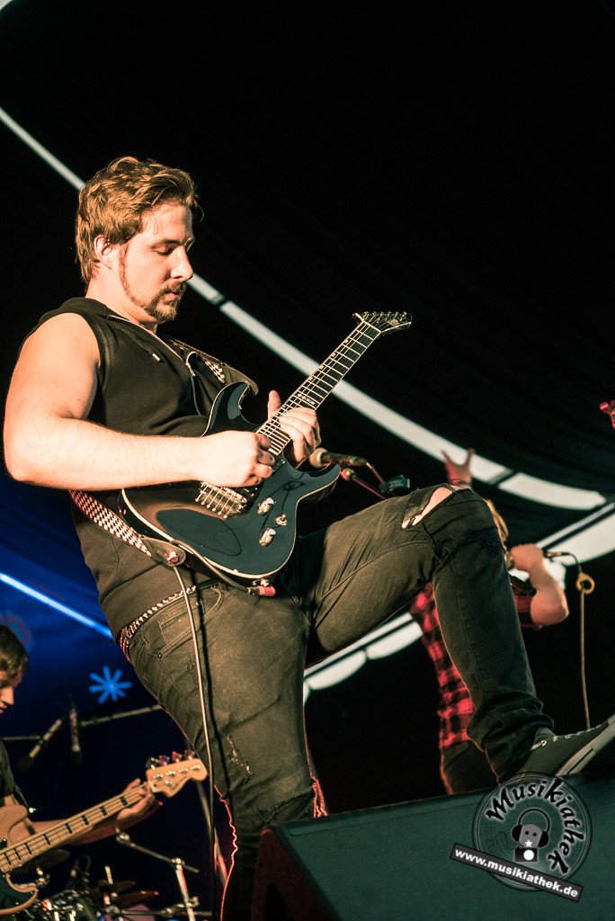 Drowning In You by Sebastian Hitzel Musikiathek-40