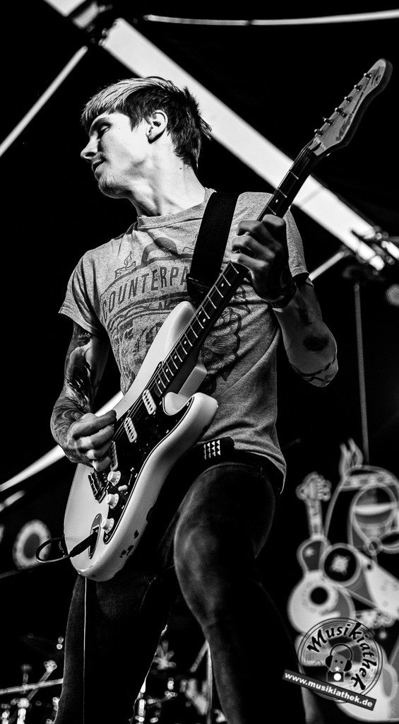 Drowning In You by Wolf Nyström Musikiathek-28