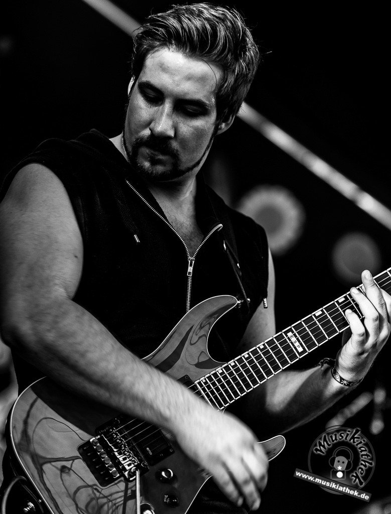 Drowning In You by Wolf Nyström Musikiathek-29