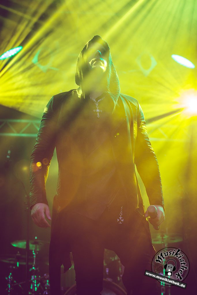 The Dark Tenor by David Hennen, Musikiathek-21