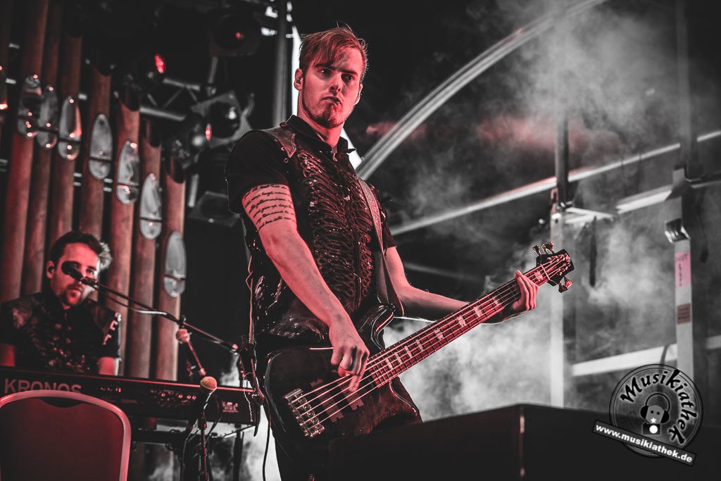 The Dark Tenor by David Hennen, Musikiathek-27