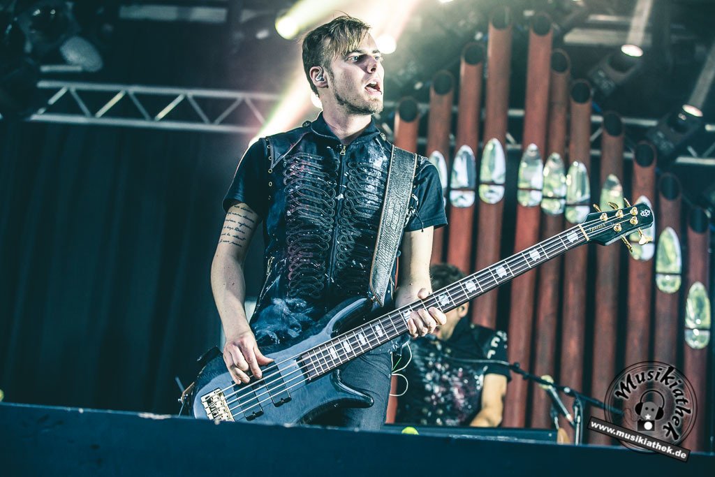 The Dark Tenor by David Hennen, Musikiathek-46