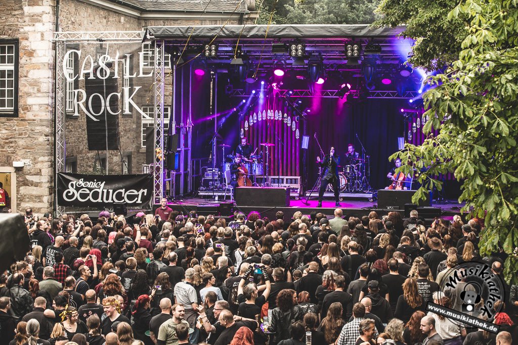 The Dark Tenor by David Hennen, Musikiathek-56