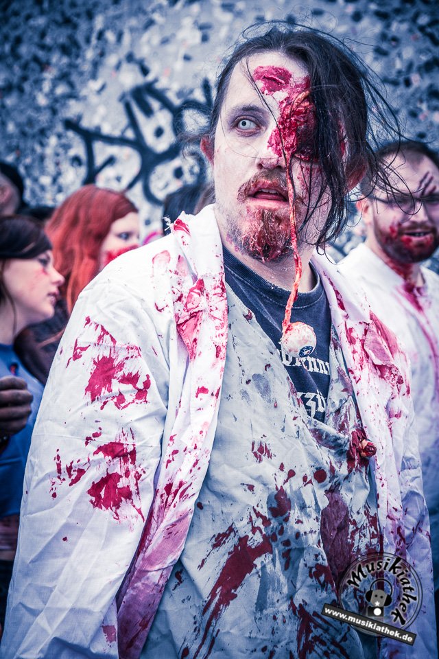 Die 23 coolsten Halloween Kostüme & Makeup zum Thema Zombie-2