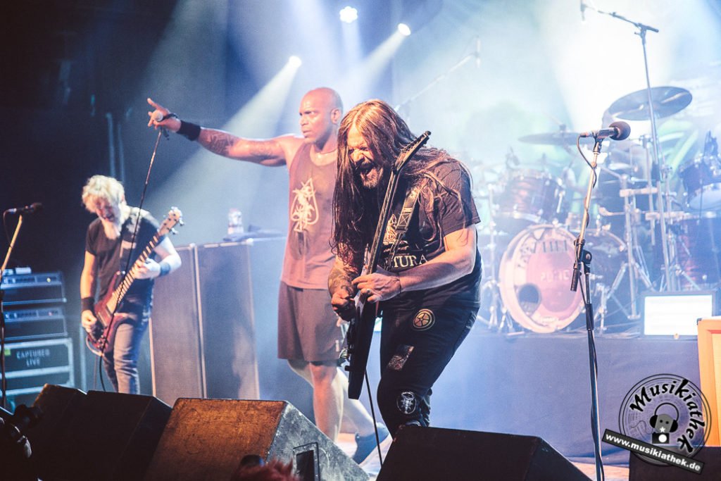 Sepultura-16
