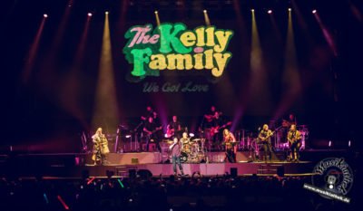 The Kelly Family by David Hennen, Musikiathek-13