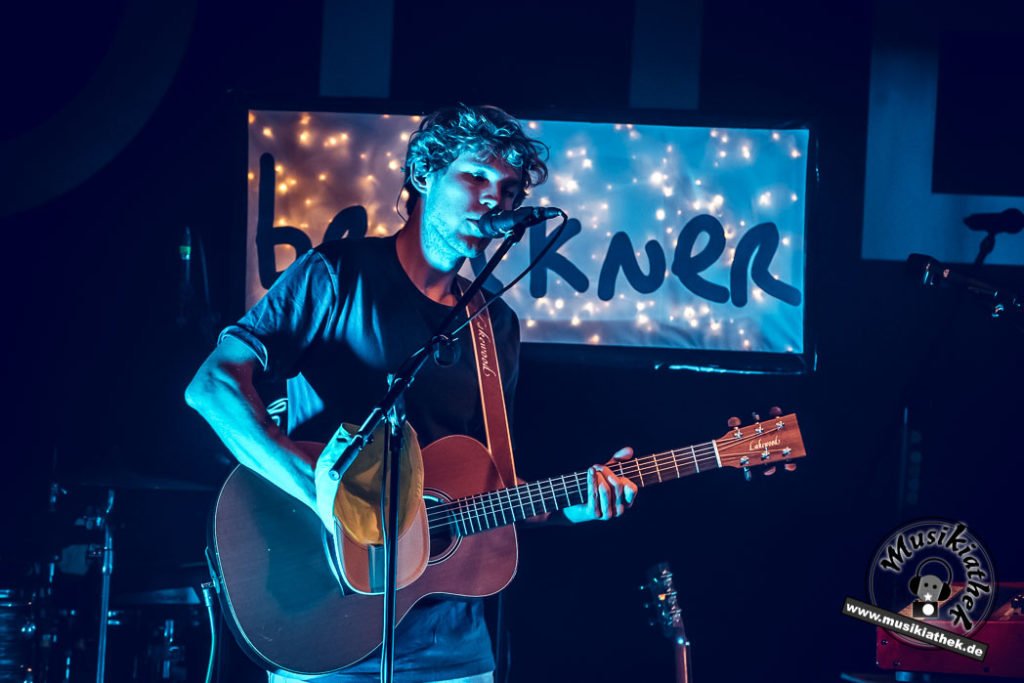 Bruckner by David Hennen, Musikiathek-3