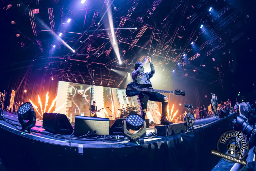 Fall Out Boy Düsseldorf by David Hennen, Musikiathek-44