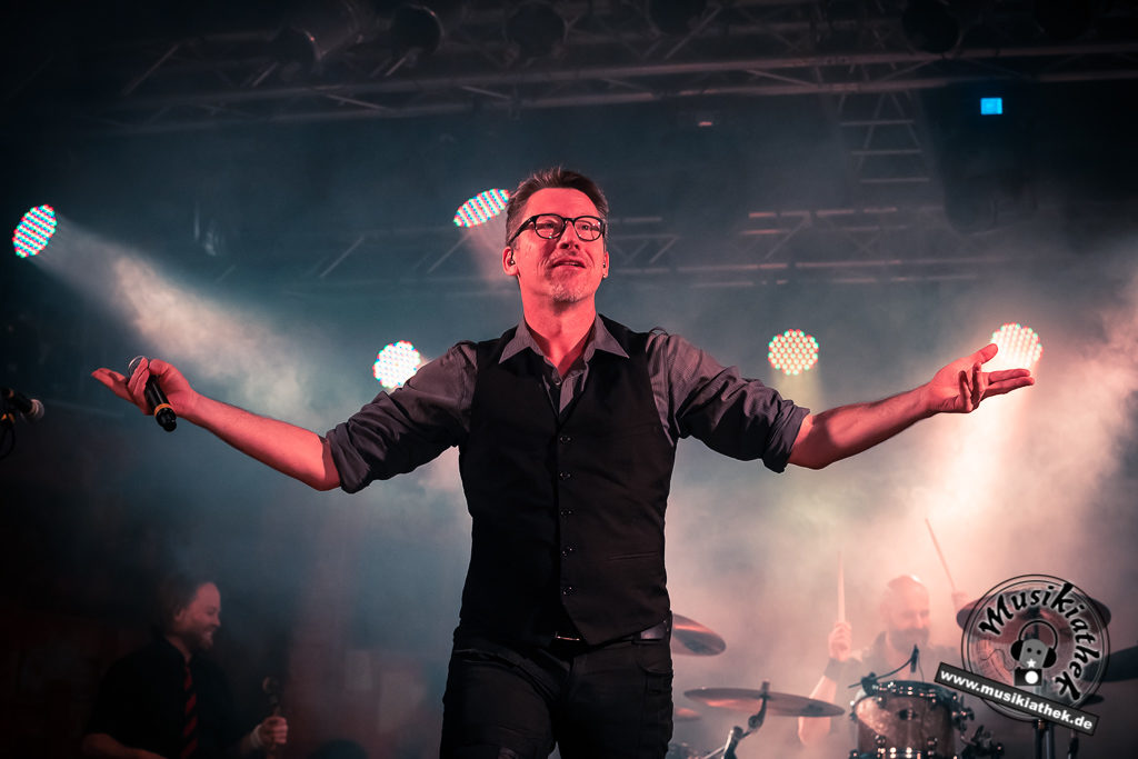 Fiddlers Green by David Hennen, Musikiathek-1