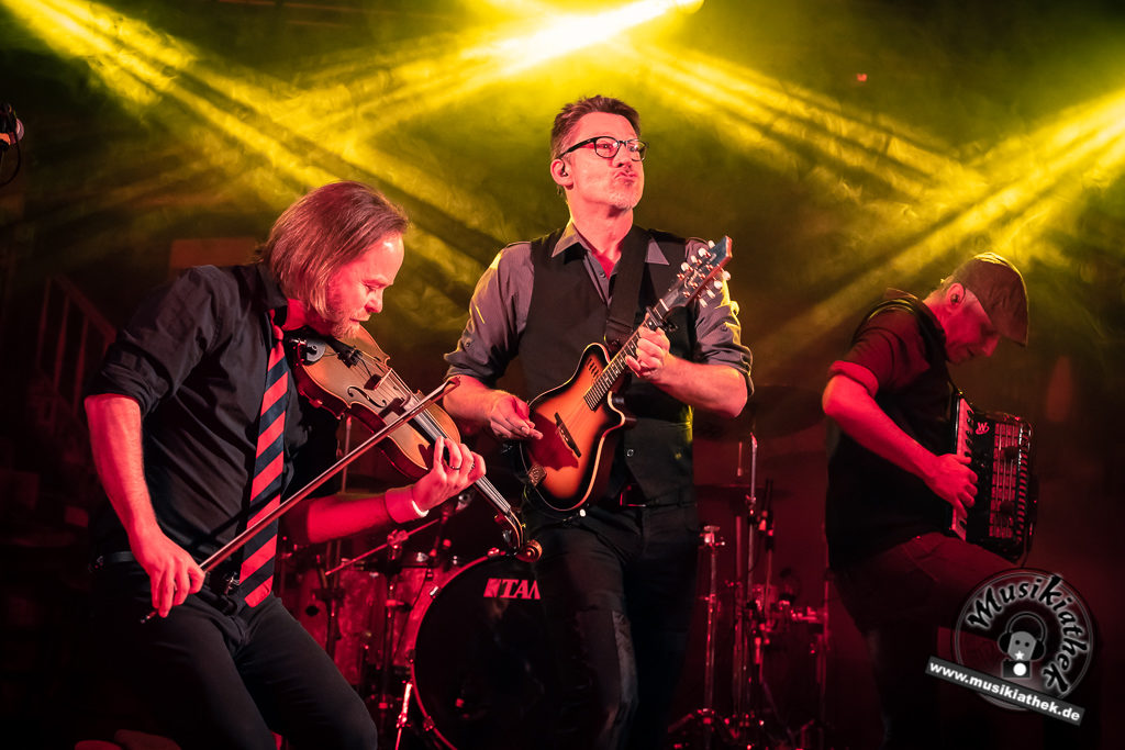 Fiddlers Green by David Hennen, Musikiathek-18