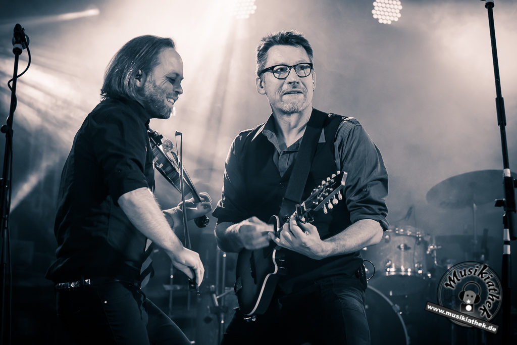 Fiddlers Green by David Hennen, Musikiathek-19