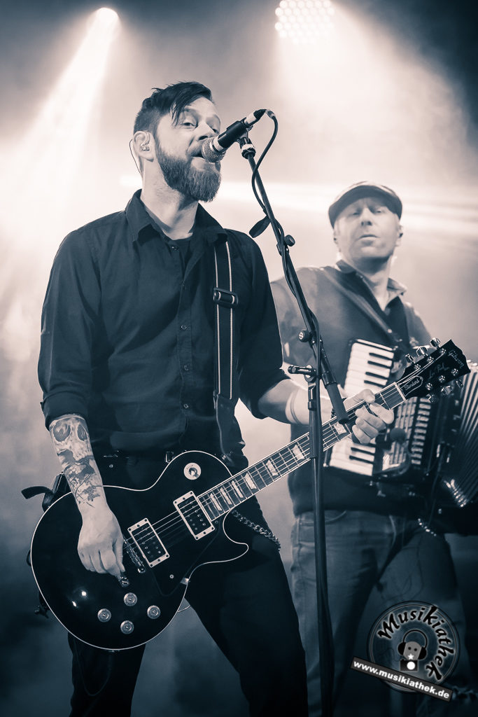 Fiddlers Green by David Hennen, Musikiathek-22