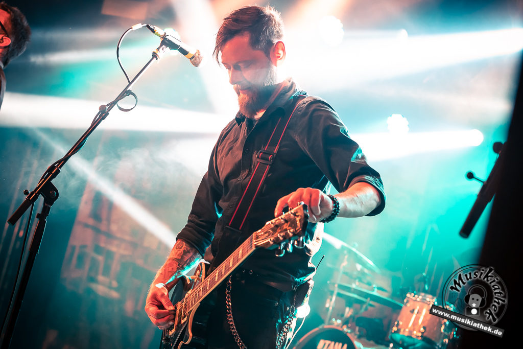 Fiddlers Green by David Hennen, Musikiathek-32