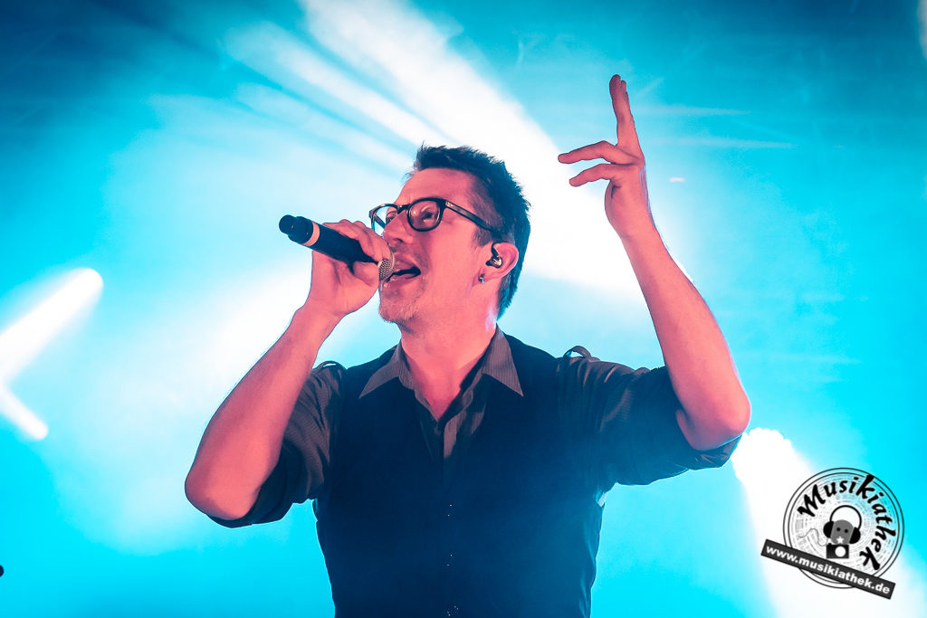 Fiddlers Green by David Hennen, Musikiathek-6