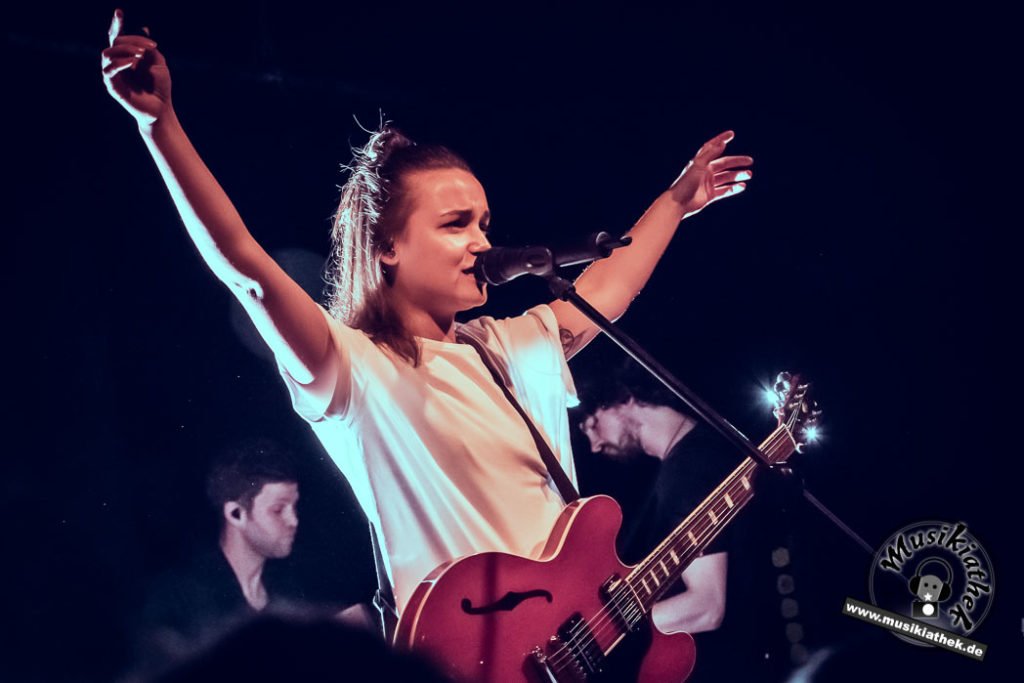 Lotte by David Hennen, Musikiathek-14