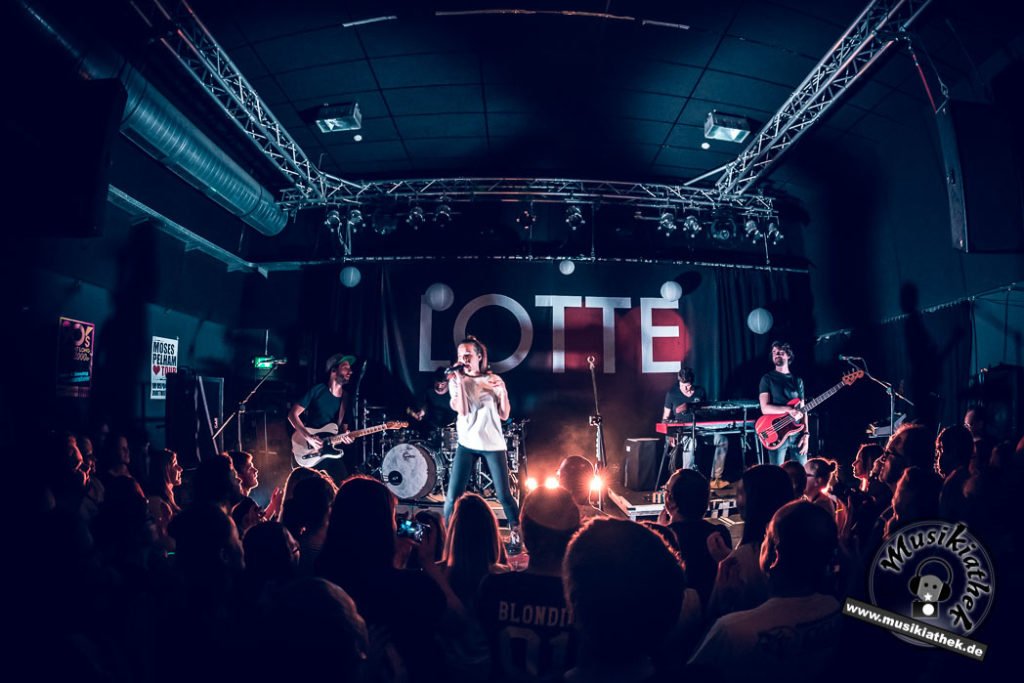 Lotte by David Hennen, Musikiathek-27