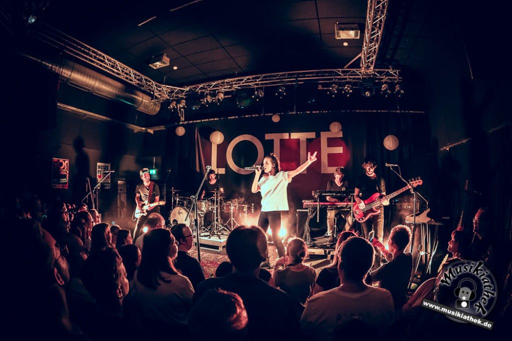 Lotte by David Hennen, Musikiathek-30