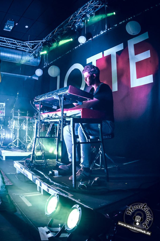 Lotte by David Hennen, Musikiathek-43