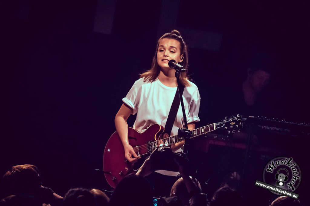 Lotte by David Hennen, Musikiathek-7