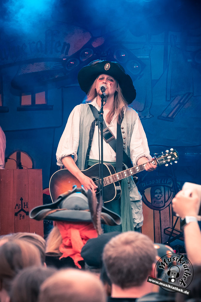 Mr Hurley & Die Pulveraffenl by David Hennen, Musikiathek-3