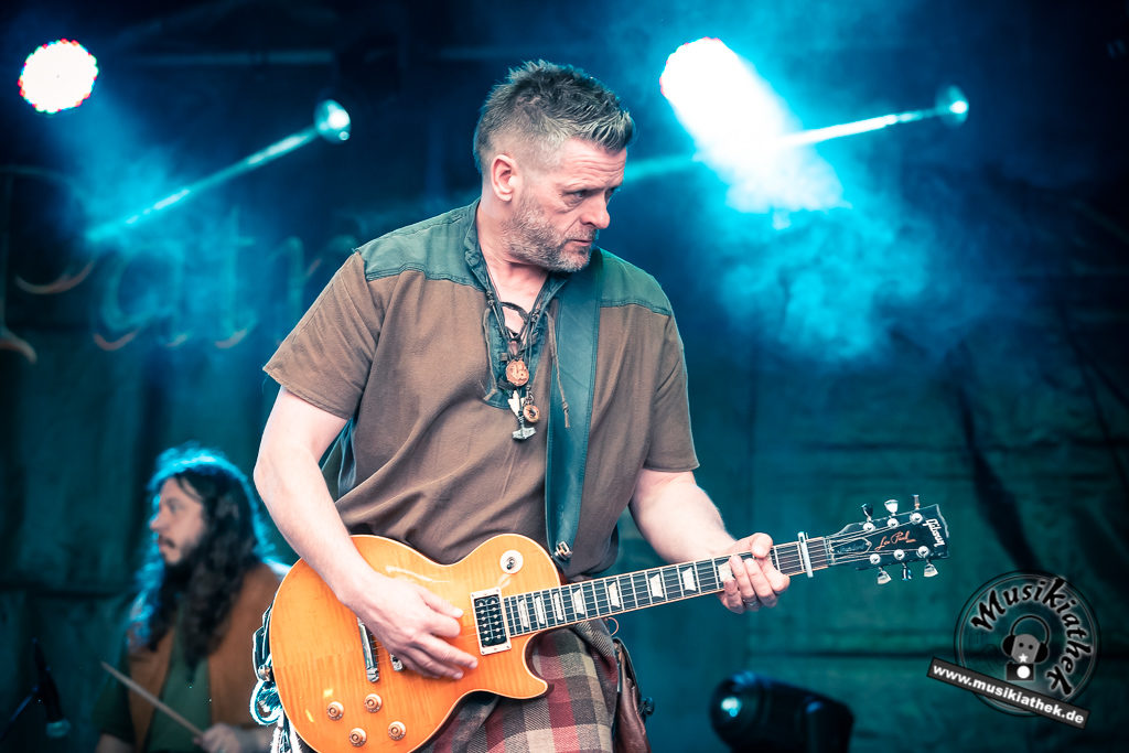 Saor Patrol by David Hennen, Musikiathek-3