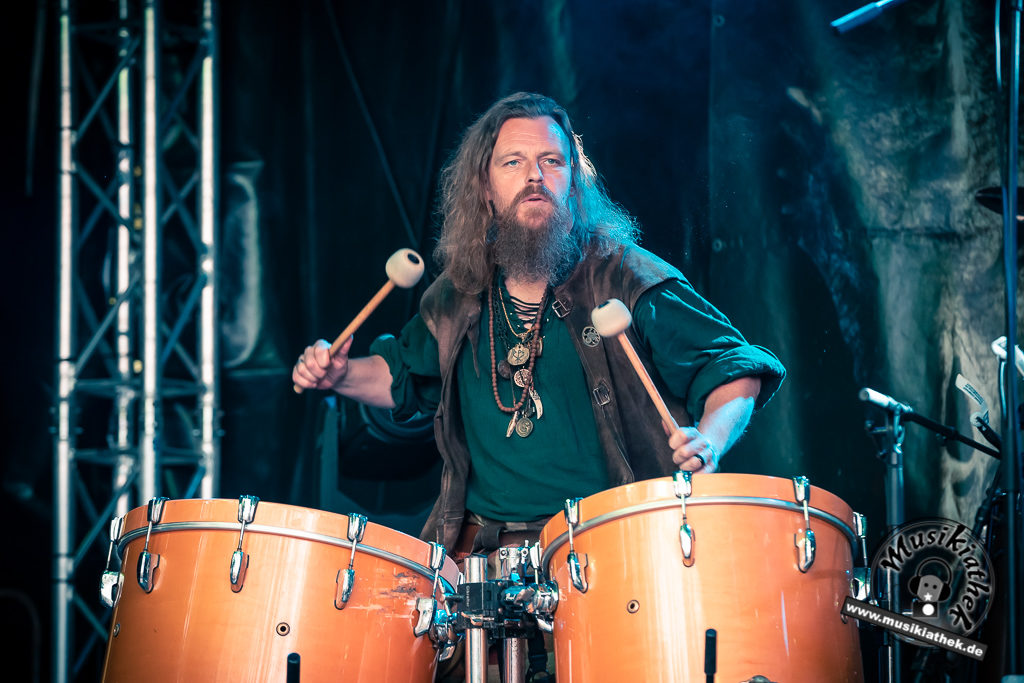 Saor Patrol by David Hennen, Musikiathek-5