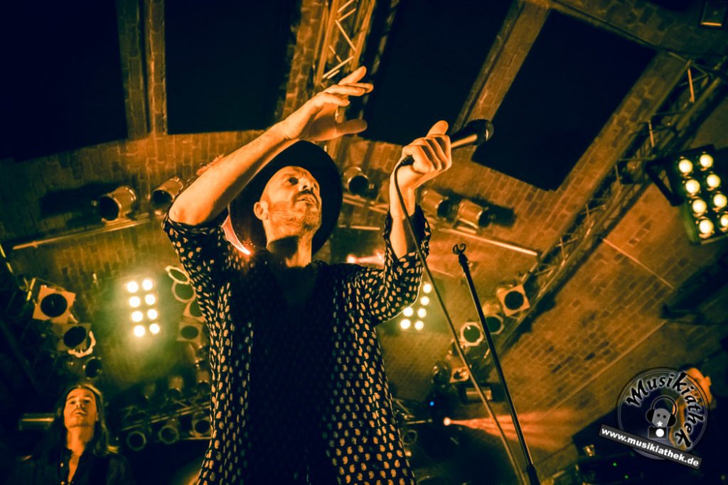 Selig by David Hennen, Musikiathek-33