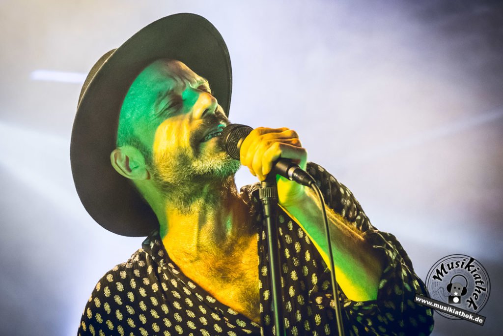 Selig by David Hennen, Musikiathek-58