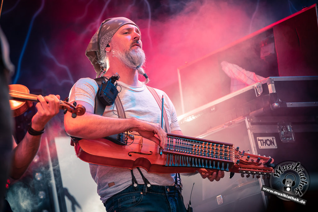 Versengold by David Hennen, Musikiathek-12