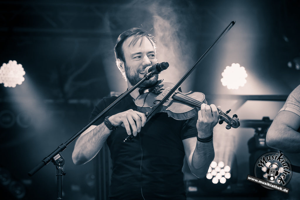 Versengold by David Hennen, Musikiathek-17