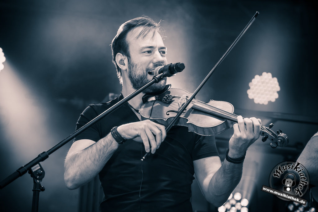 Versengold by David Hennen, Musikiathek-18