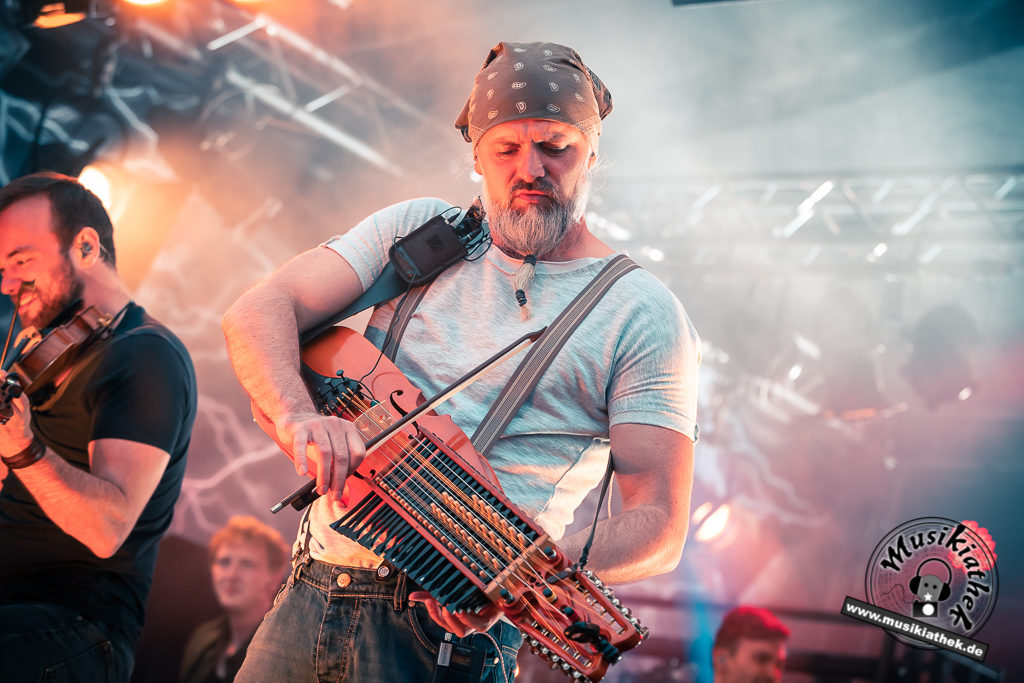 Versengold by David Hennen, Musikiathek-33