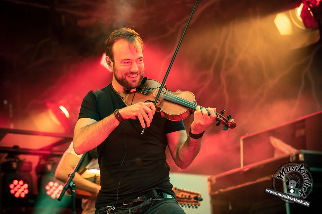 Versengold by David Hennen, Musikiathek-5