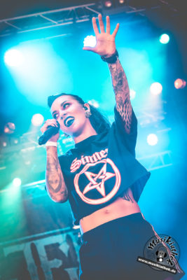 Jinjer by David Hennen, Musikiathek-14