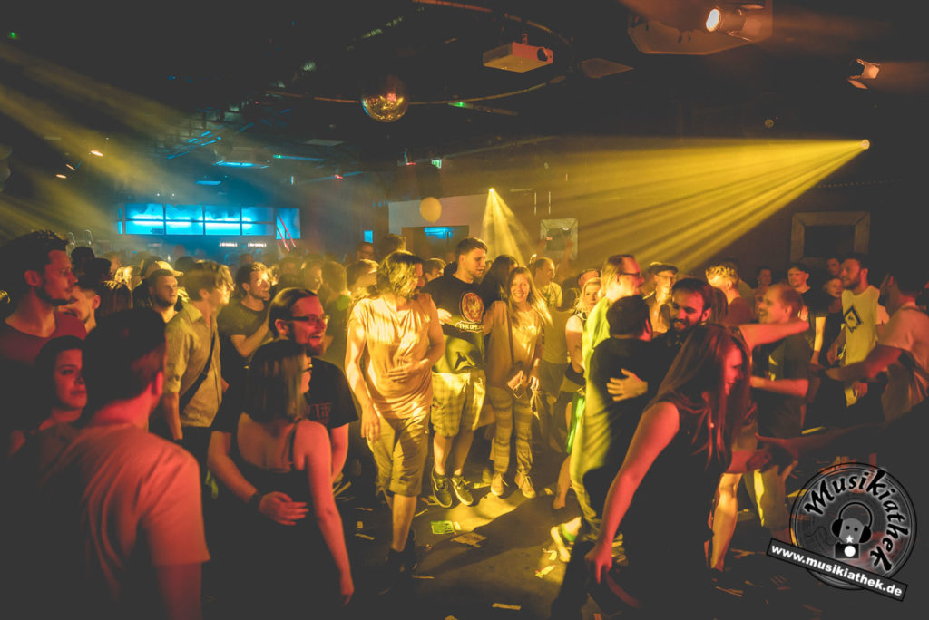 Naked Superhero by Sebastian Hitzel-14