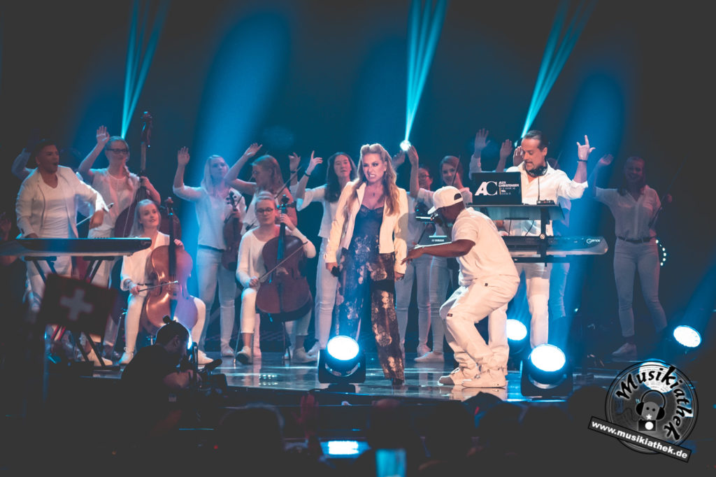 Anastacia Alex C by David Hennen, Musikiathek-8