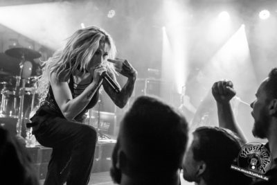 Butcher Babies - Kubana Siegburg - 19. Oktober 2018 - 08 Musikiathek midRes