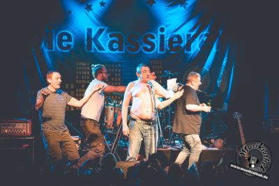 Die Kassierer by David Hennen, Musikiathek-33