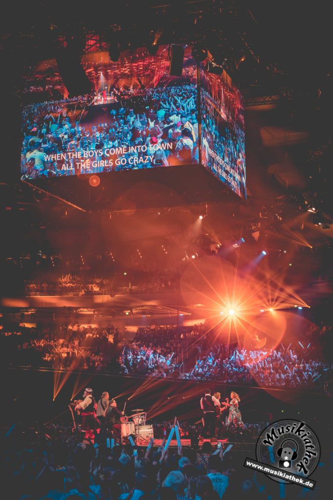 Kelly Family by David Hennen, Musikiathek-12