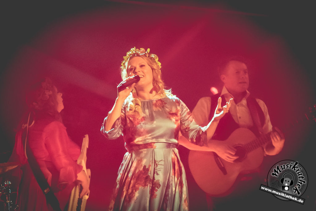 Kelly Family by David Hennen, Musikiathek-17