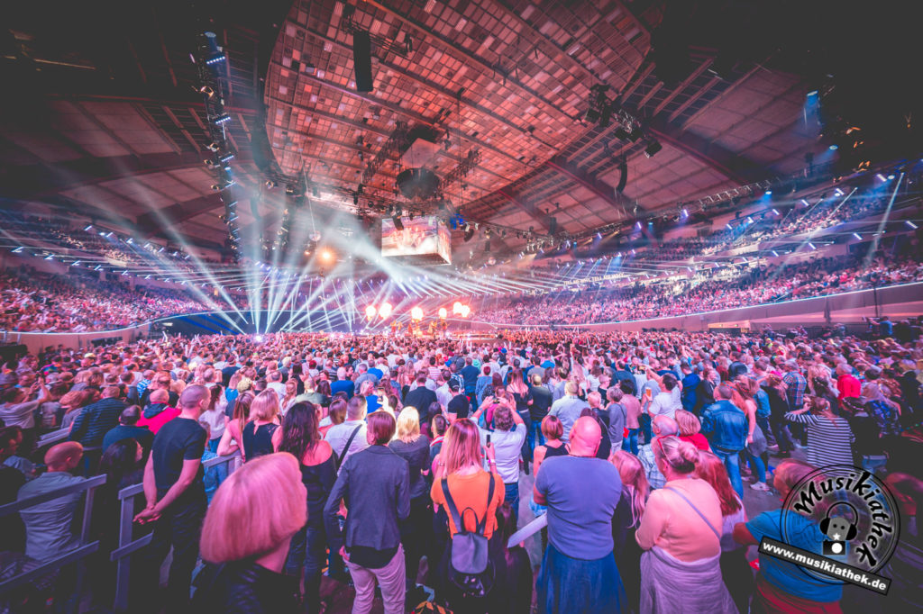 Kelly Family by David Hennen, Musikiathek-25