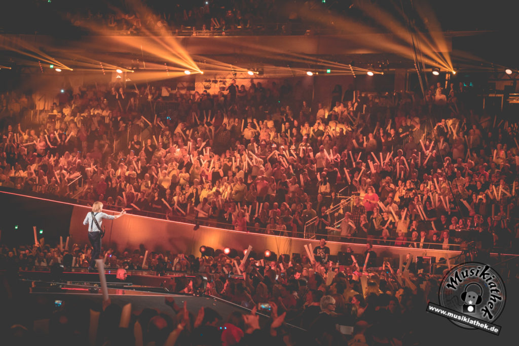 Kelly Family by David Hennen, Musikiathek-5