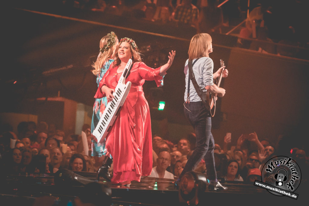 Kelly Family by David Hennen, Musikiathek-7