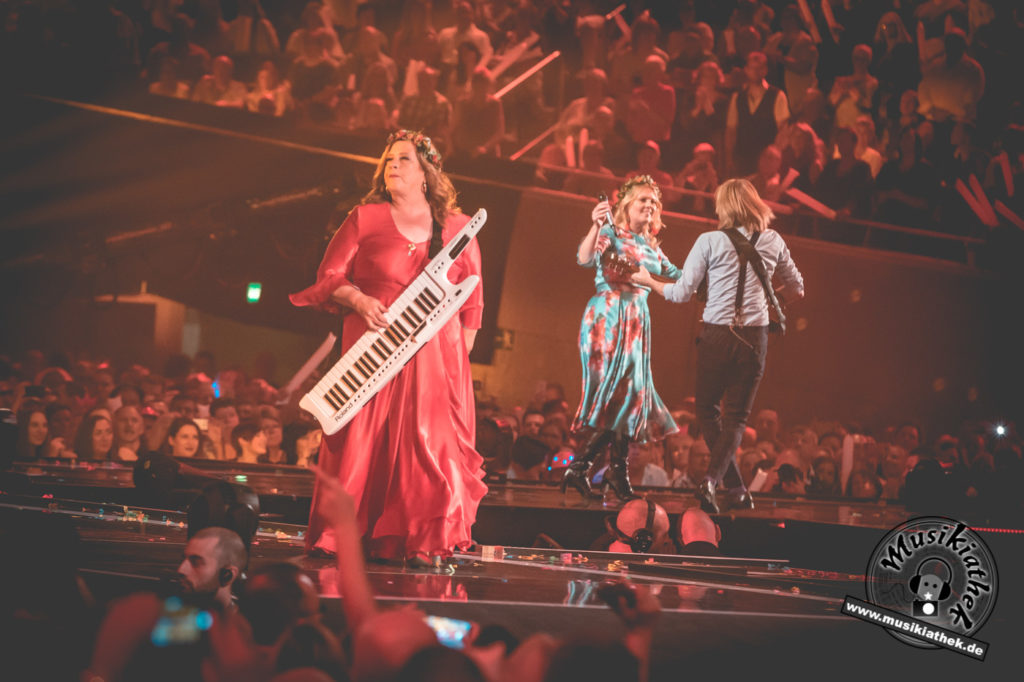 Kelly Family by David Hennen, Musikiathek-9